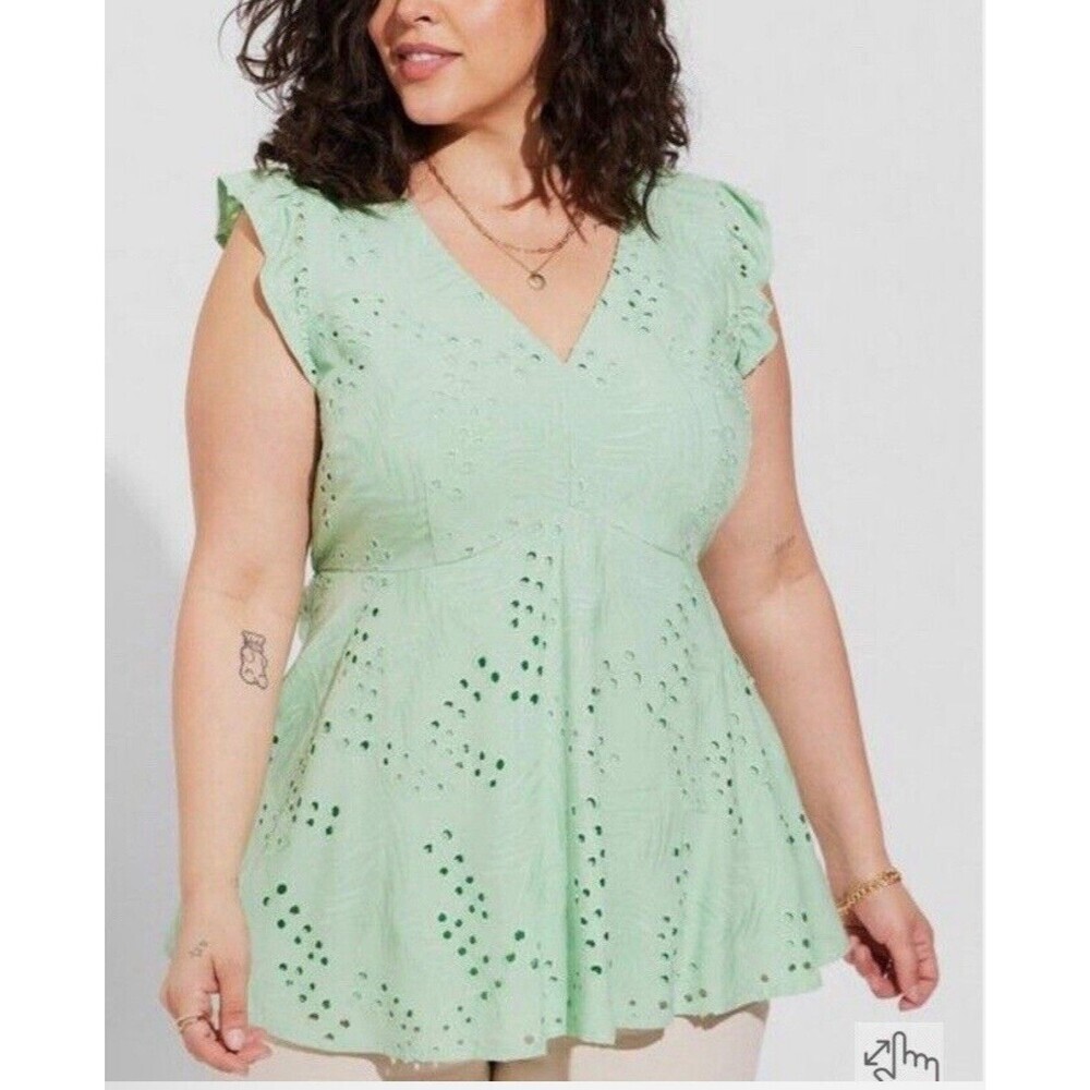 Torrid Eyelet Ruffle Sleeve Babydoll Hemlock Green Blouse Ruffle Size 1x - Picture 1 of 10